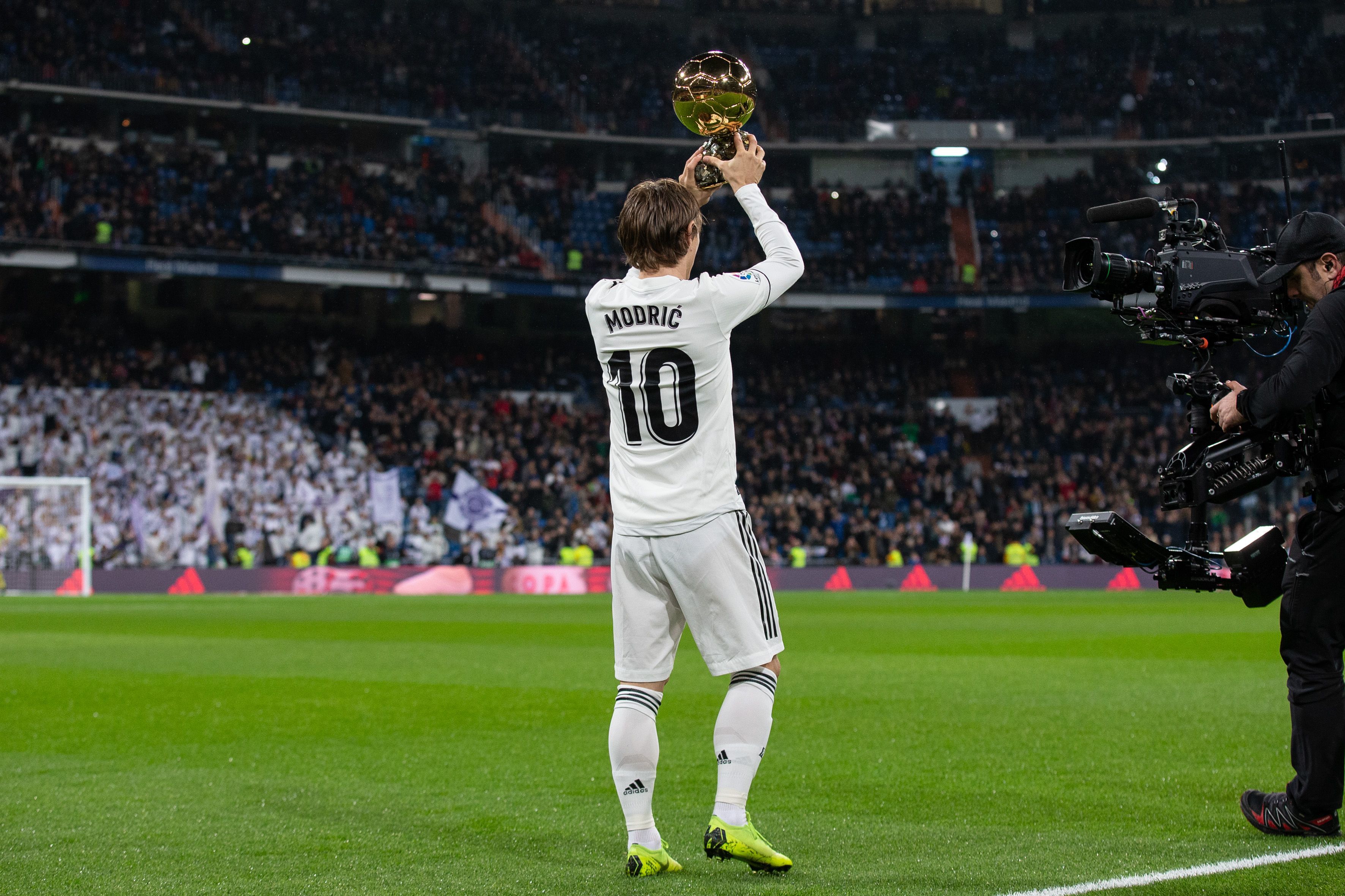 斯内德：贝尼特斯接手国米的时机很糟糕，我没说他是最差教练（斯内德：贝尼特斯接掌国米时机不佳，但我从未称其为最差主帅）