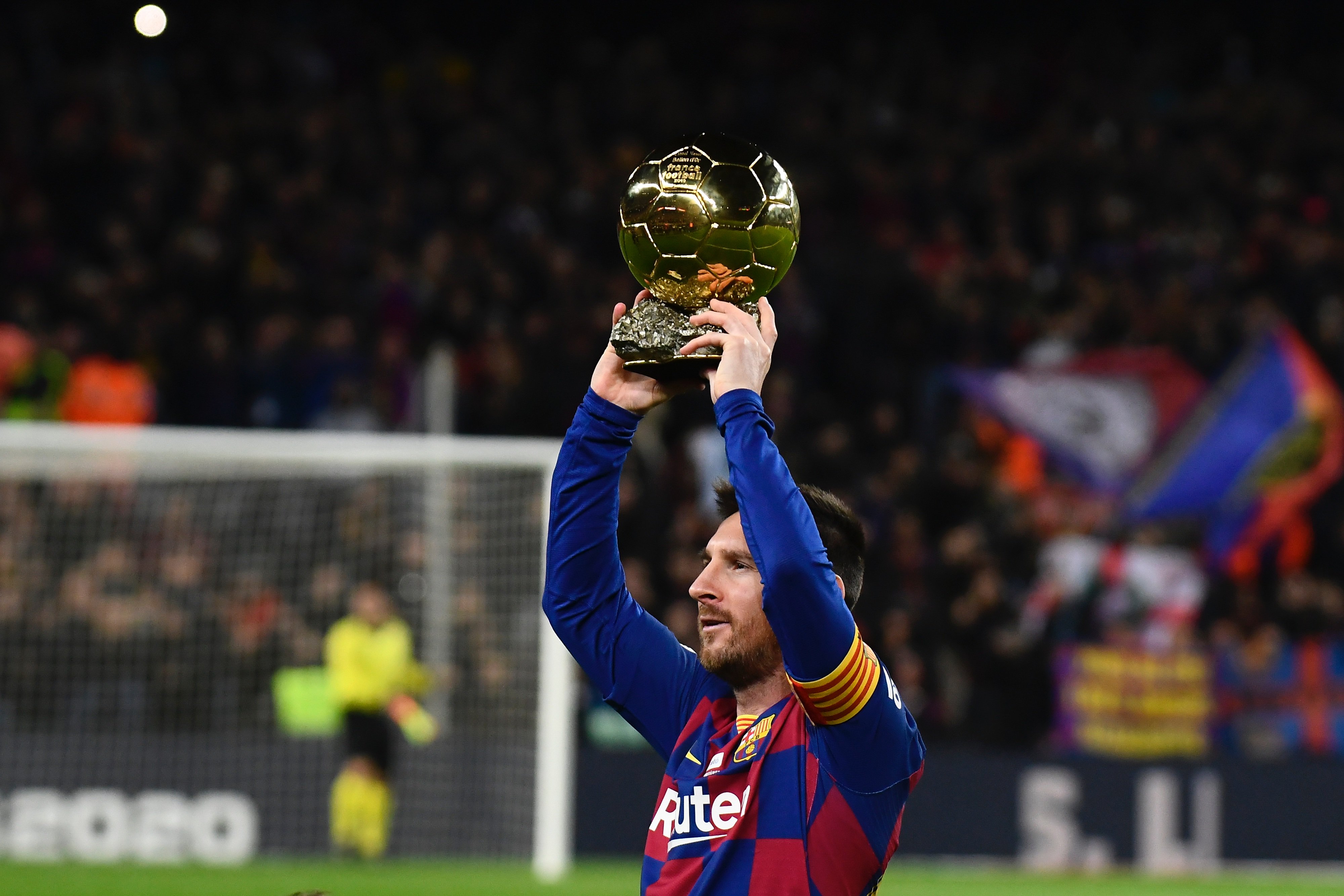 博主：大连英博管理层赴法国考察，或将与欧塞尔外援达成合作（据博主透露，大连英博高层赴法考察，或与欧塞尔外援合作在望）