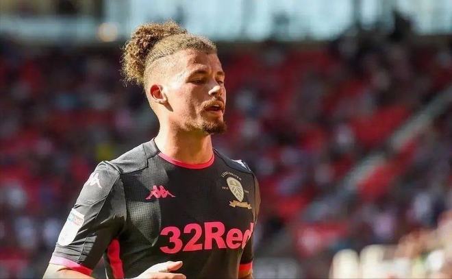 记者：罗马联系法比奥-席尔瓦团队，但若吉拉西离队他将留下（记者：罗马已接触法比奥-席尔瓦团队，若吉拉西离队他将留队）