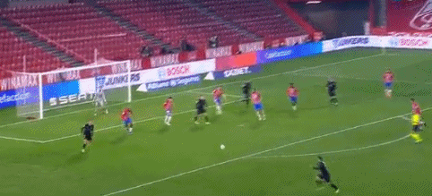 欧冠积分榜：阿森纳全胜领跑，巴黎、拜仁、国米、皇马均12分（欧冠形势：阿森纳全胜居首，巴黎、拜仁、国米、皇马同积12分）