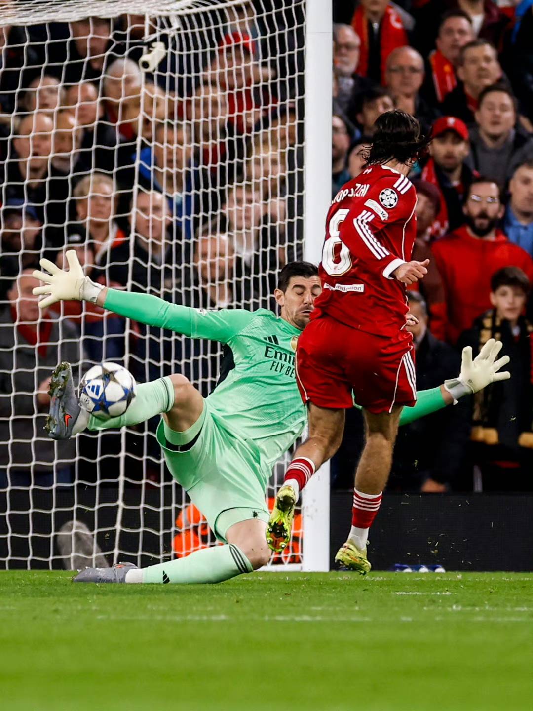 迪马：迪巴拉退烧后参加全队合练，安赫利尼奥也参加了合练（迪马：退烧后的迪巴拉已随队合练，安赫利尼奥亦参加）